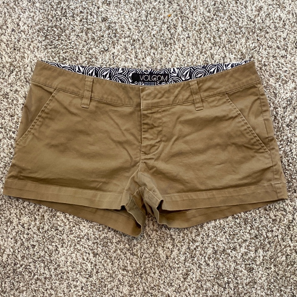 Volcom shorts size 5
